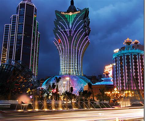 how many casinos in macau